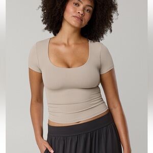 OFFLINE By Aerie Real Me Scoop Neck T-Shirt Size XXL Cream Color Stone Harbor